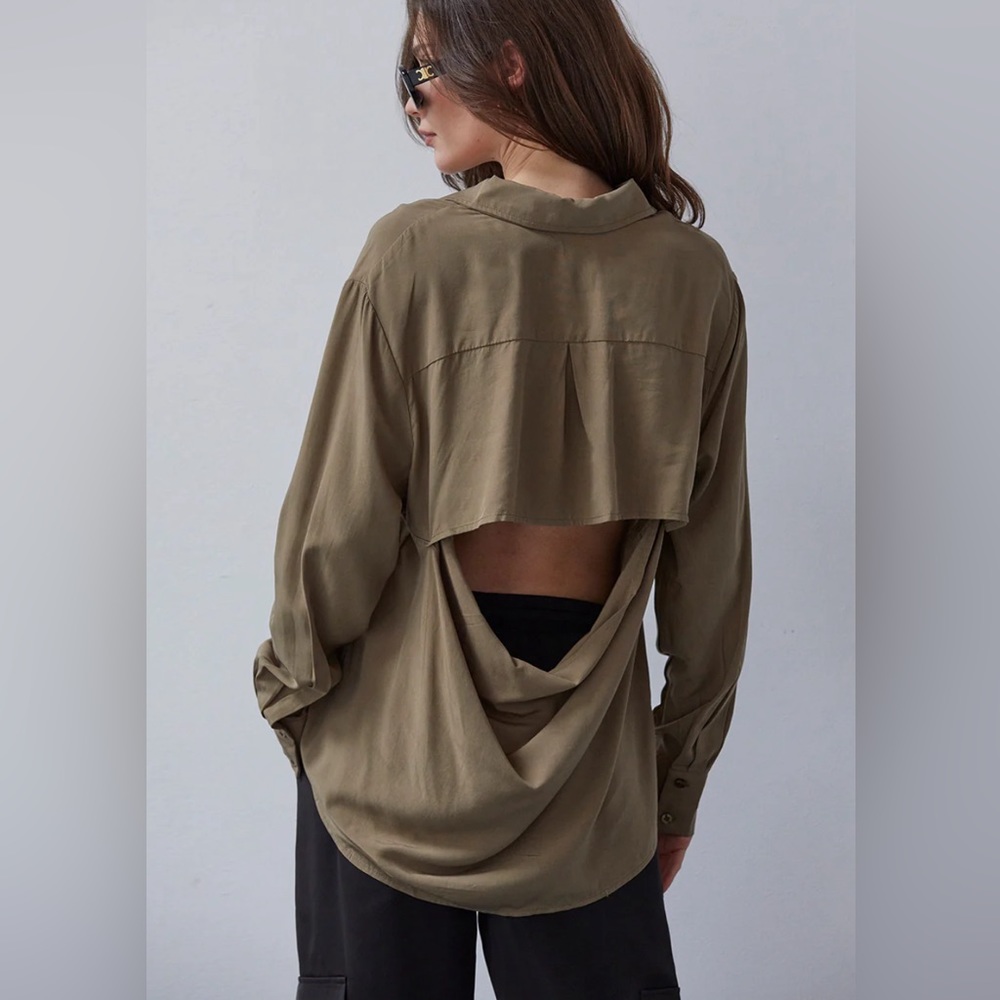 Women’s open back button down top